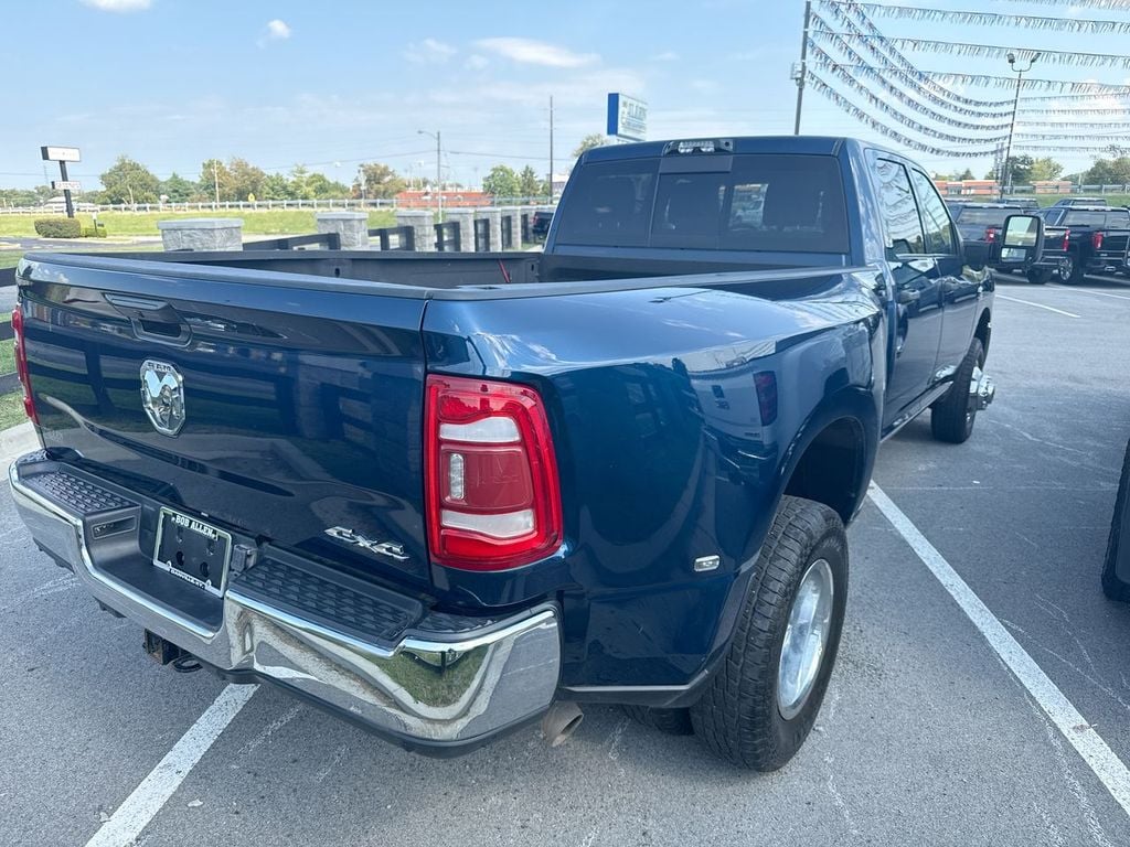 Pre-Owned 2024 Ram 3500 Tradesman - photo - 4
