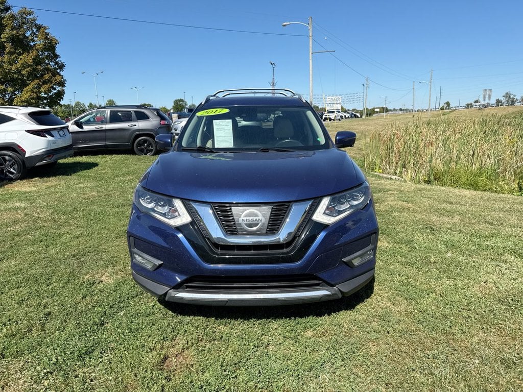 Pre-Owned 2017 Nissan Rogue SL - photo - 7