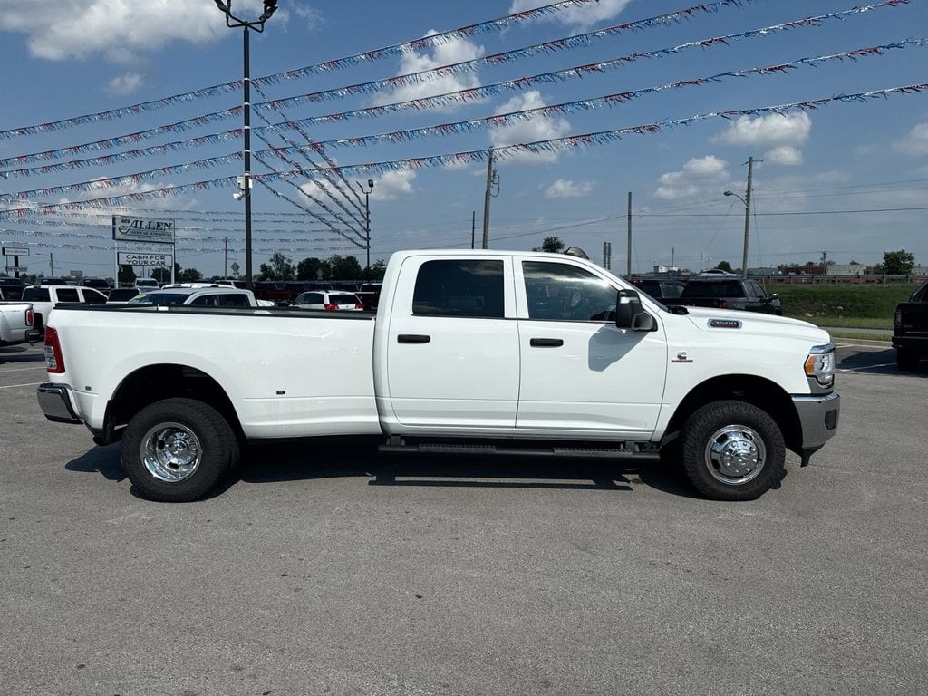 Pre-Owned 2024 Ram 3500 Tradesman - photo - 5
