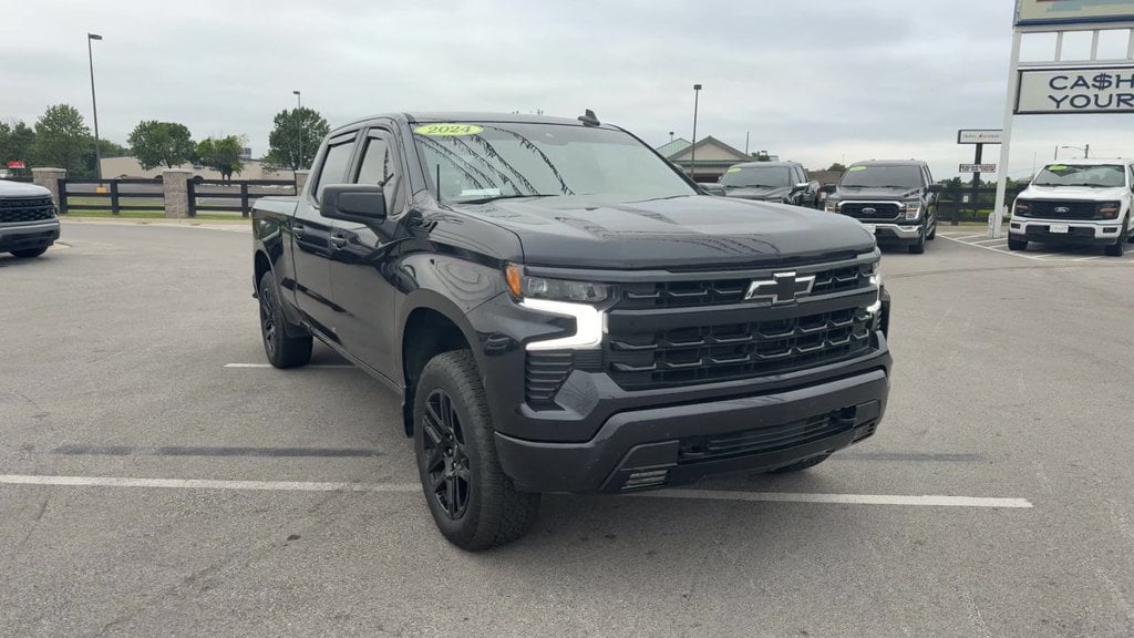 Pre-Owned 2024 Chevrolet Silverado 1500 RST - photo - 8