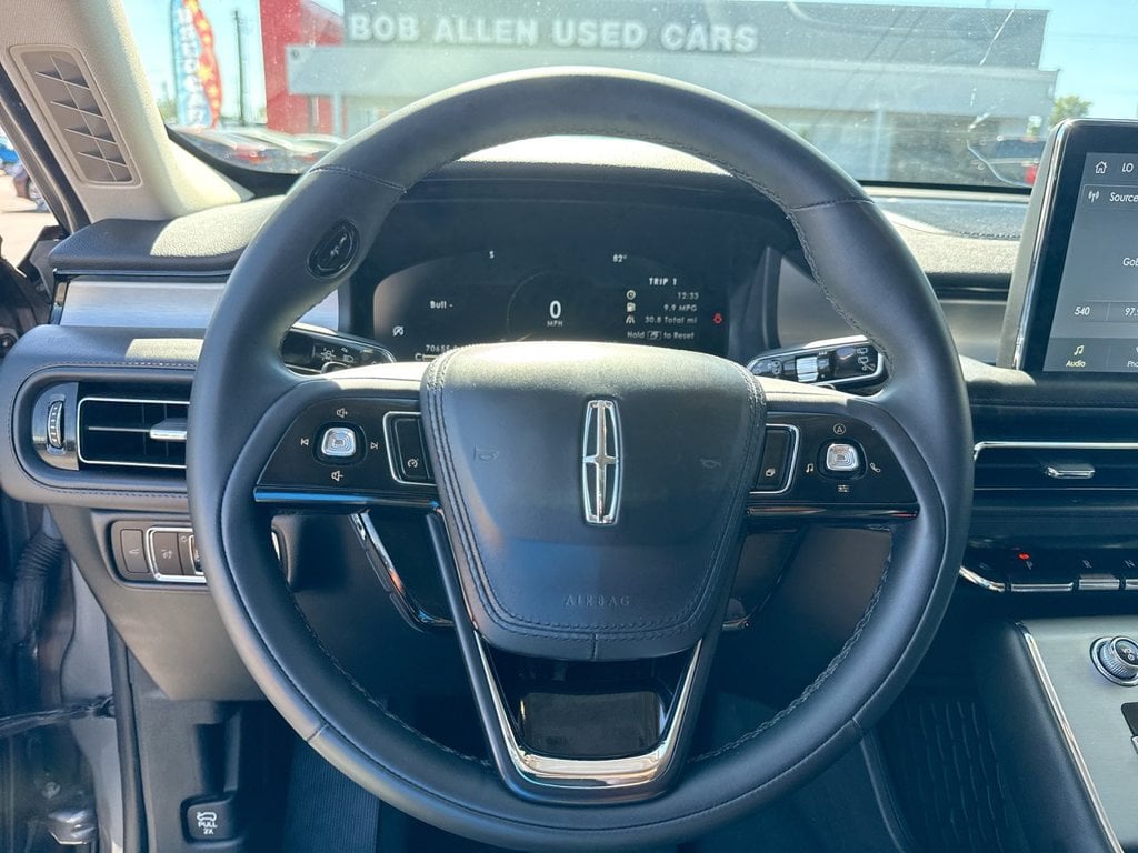 Pre-Owned 2023 Lincoln Aviator Standard - photo - 24