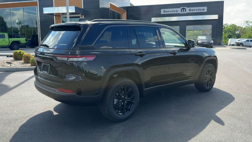 New 2026 Jeep Grand Cherokee Altitude - photo - 6