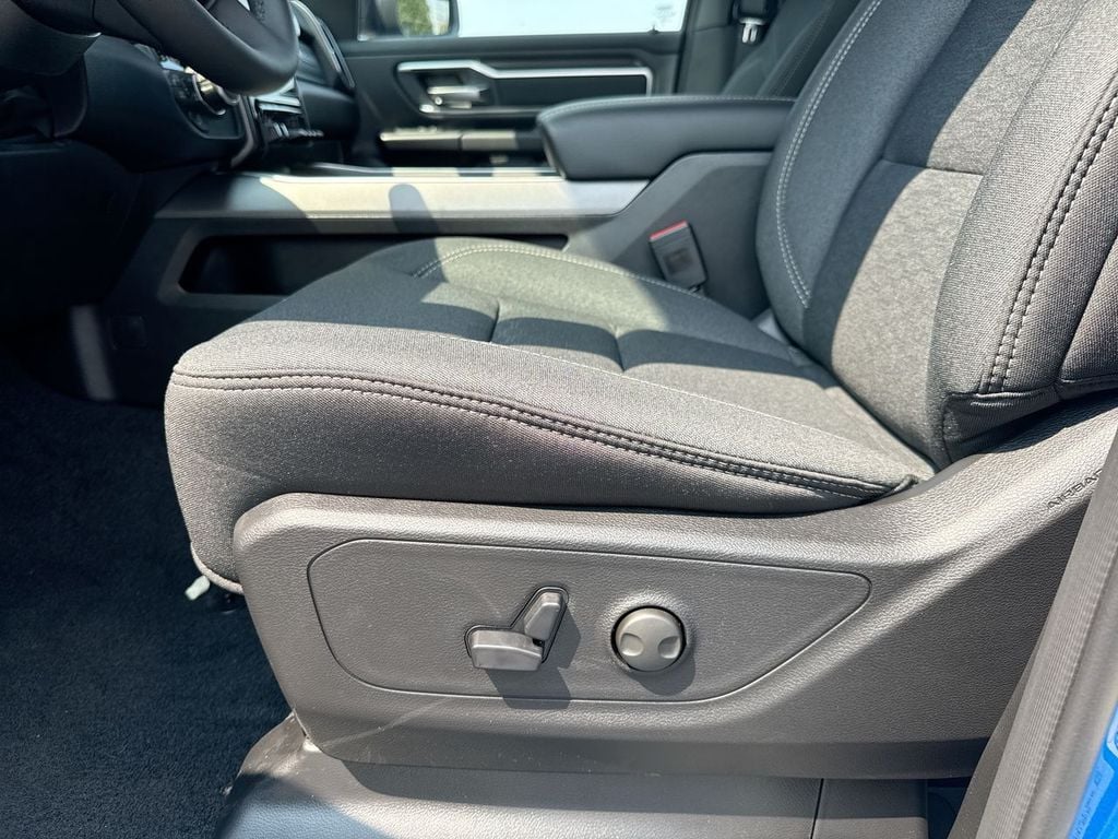 New 2026 Ram 1500 Big Horn/Lone Star - photo - 21