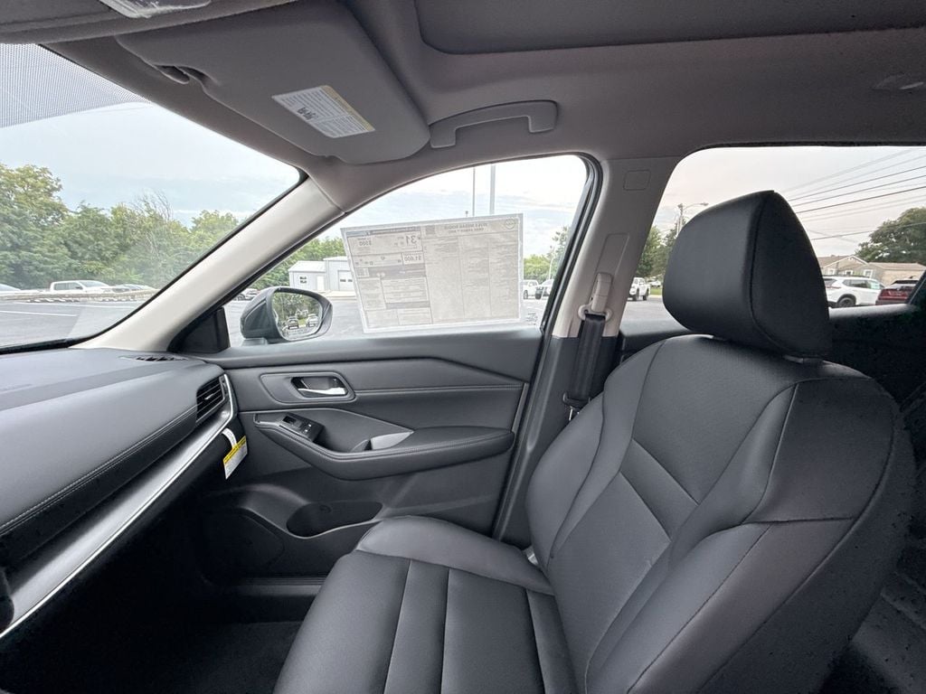 New 2026 Nissan Rogue Dark Armor - photo - 30