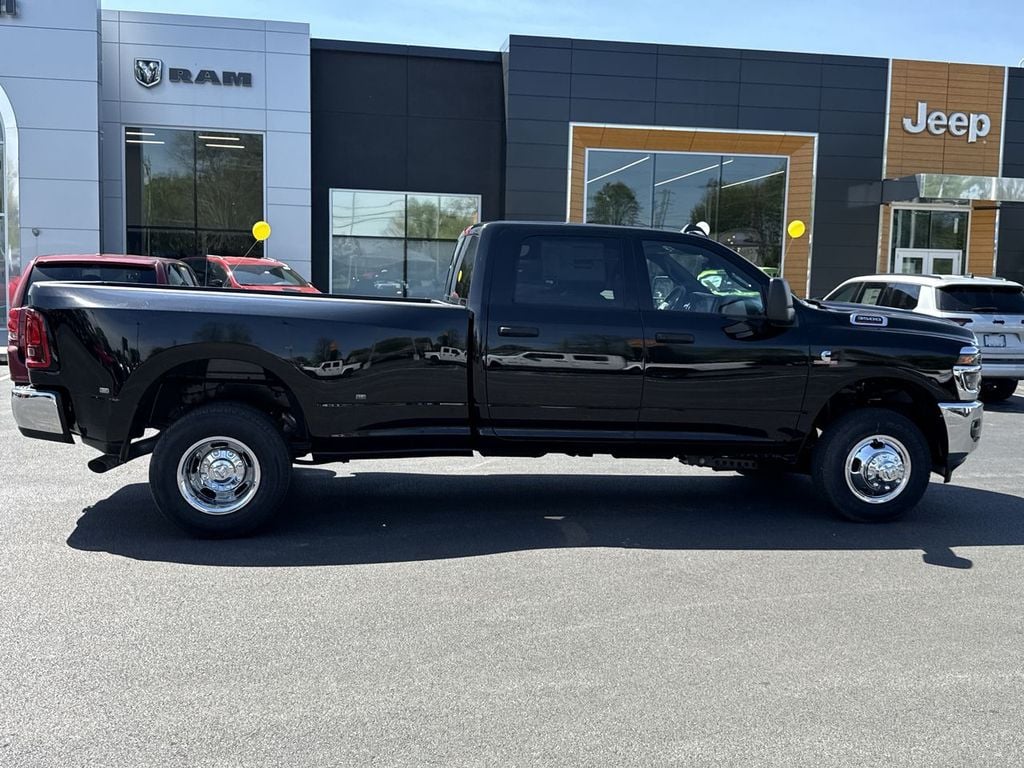 New 2026 Ram 3500 Tradesman - photo - 13