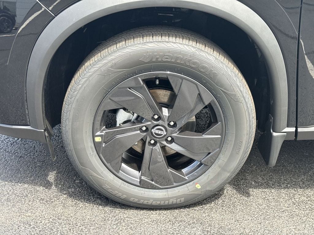 New 2026 Nissan Rogue SV - photo - 9