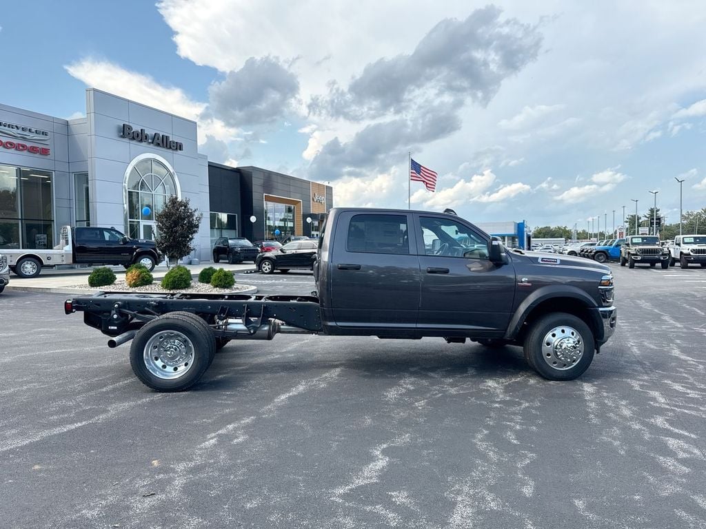 New 2026 Ram 4500HD Tradesman - photo - 13