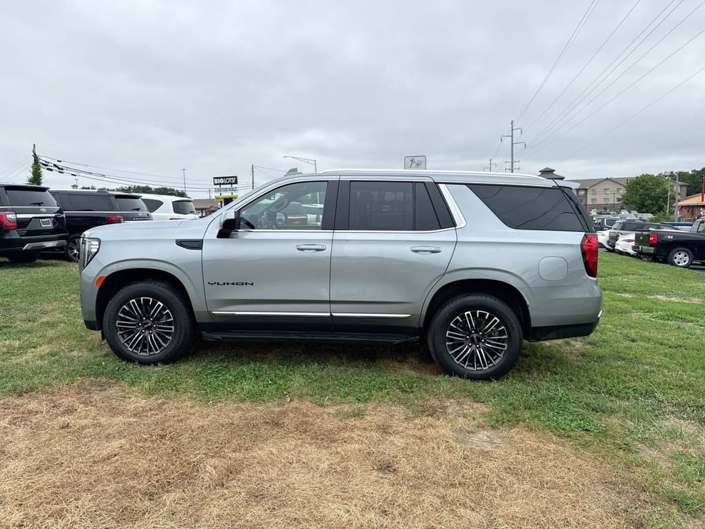 Pre-Owned 2024 GMC Yukon SLT - photo - 10