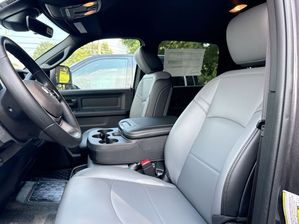 New 2026 Ram 4500HD Tradesman - photo - 19