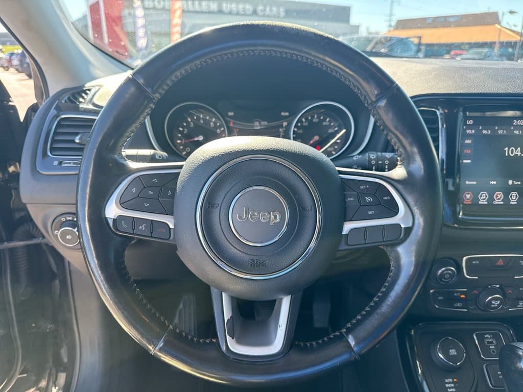 Pre-Owned 2020 Jeep Compass Limited - photo - 14