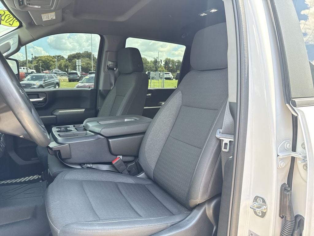 Pre-Owned 2026 Chevrolet Silverado 2500HD Custom - photo - 20