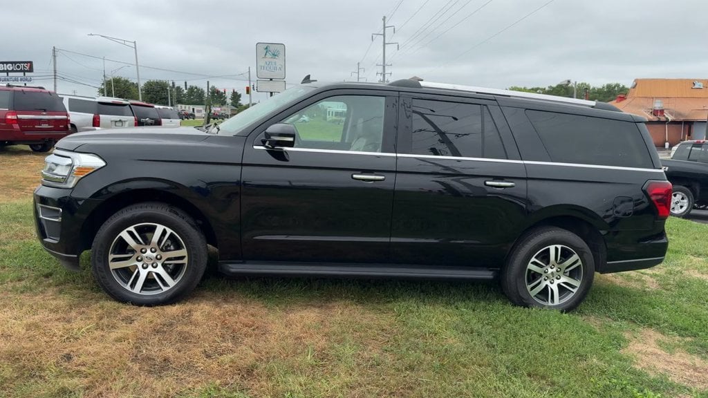 Pre-Owned 2024 Ford Expedition Max Limited - photo - 2
