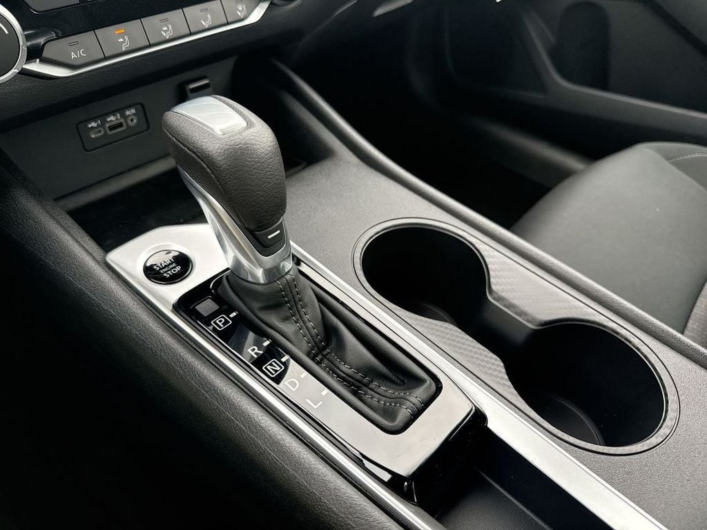 New 2026 Nissan Altima 2.5 SV - photo - 25