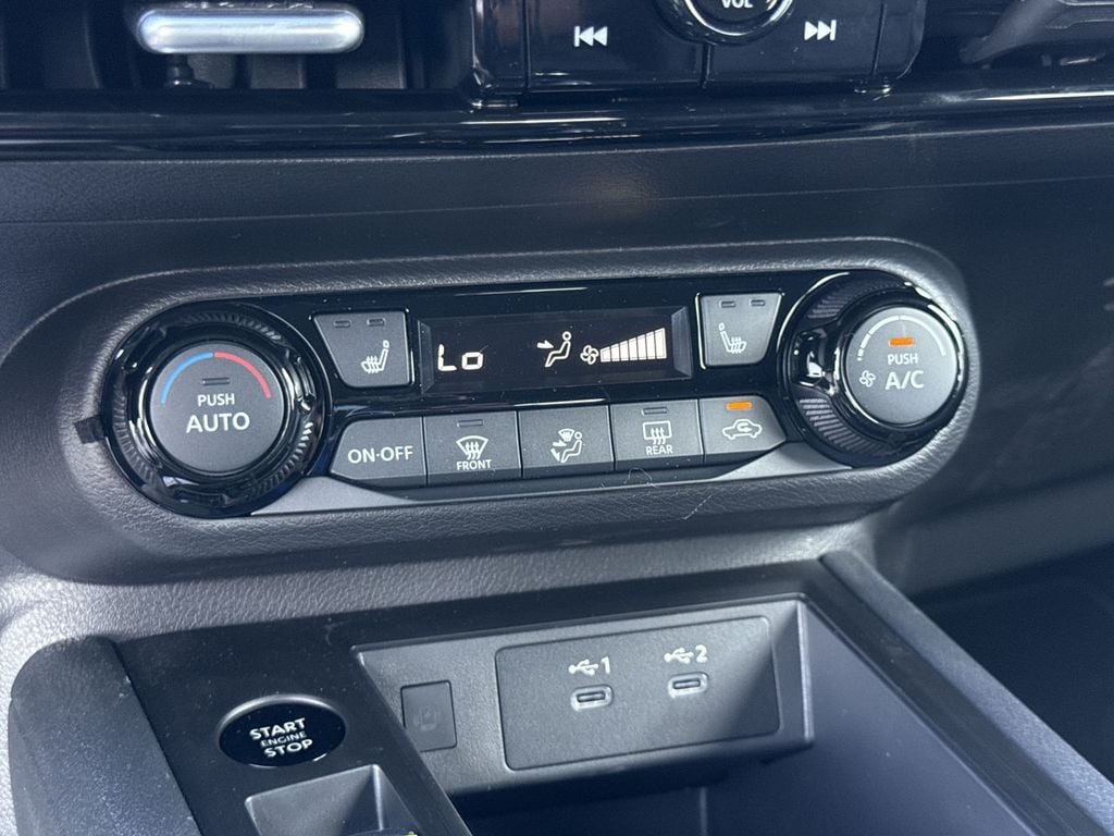 New 2026 Nissan Kicks SV - photo - 28