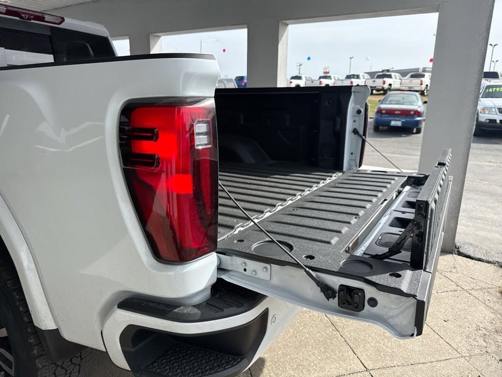 Pre-Owned 2026 GMC Sierra 2500HD Denali Ultimate - photo - 32