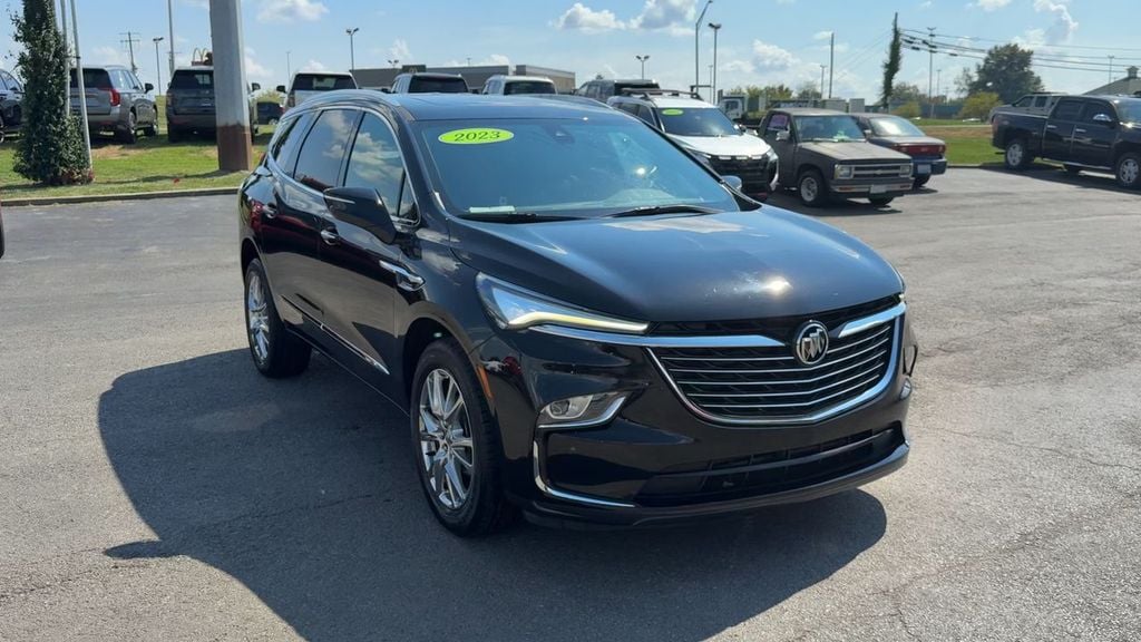 Pre-Owned 2023 Buick Enclave Essence - photo - 8