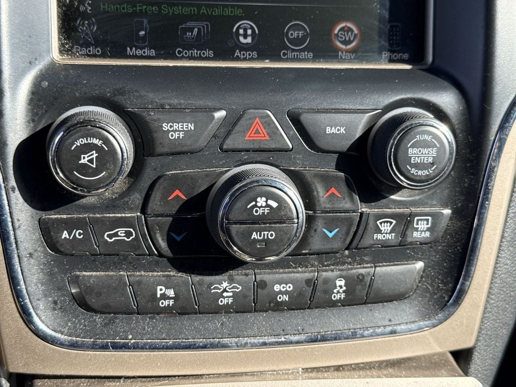 Pre-Owned 2014 Jeep Grand Cherokee Overland - photo - 21
