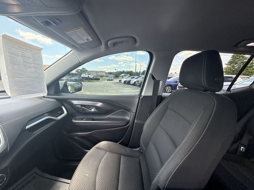 Pre-Owned 2022 GMC Terrain SLE - photo - 29