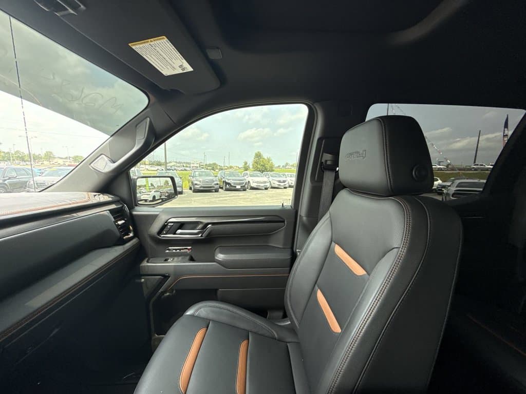 Pre-Owned 2025 GMC Sierra 1500 AT4 - photo - 30