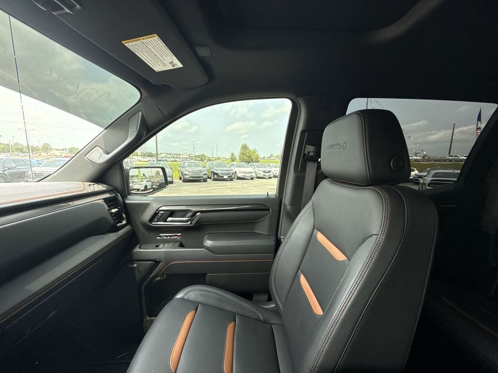 Pre-Owned 2025 GMC Sierra 1500 AT4 - photo - 30