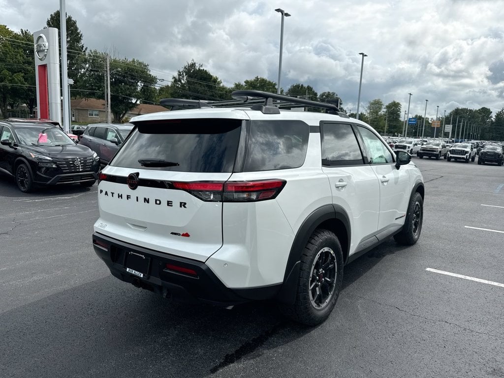 New 2026 Nissan Pathfinder Rock Creek - photo - 12