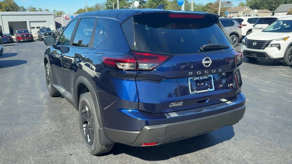 New 2026 Nissan Rogue SV - photo - 4