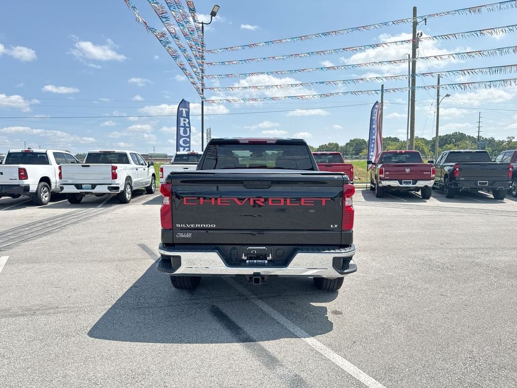 Pre-Owned 2025 Chevrolet Silverado 1500 LT - photo - 17