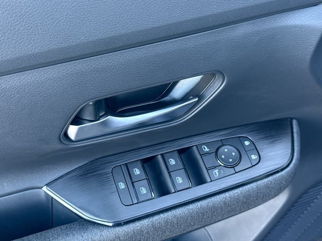 New 2027 Nissan Kicks SV - photo - 19