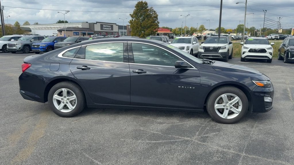 Pre-Owned 2023 Chevrolet Malibu LT - photo - 7