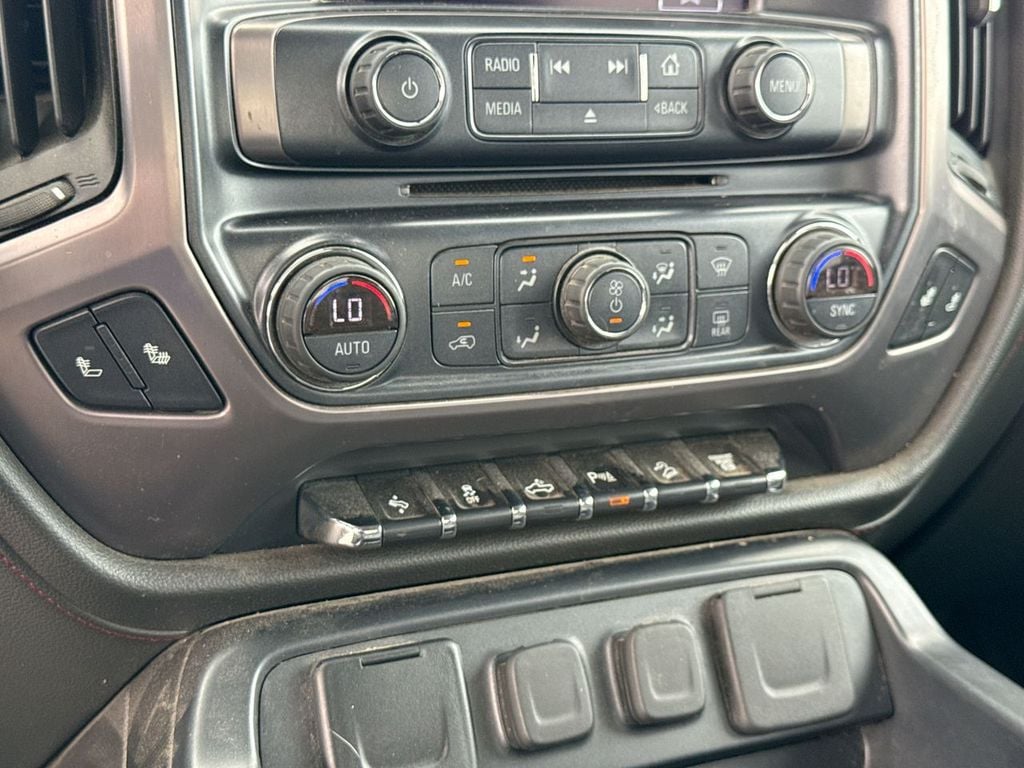Pre-Owned 2018 GMC Sierra 2500HD SLT - photo - 20