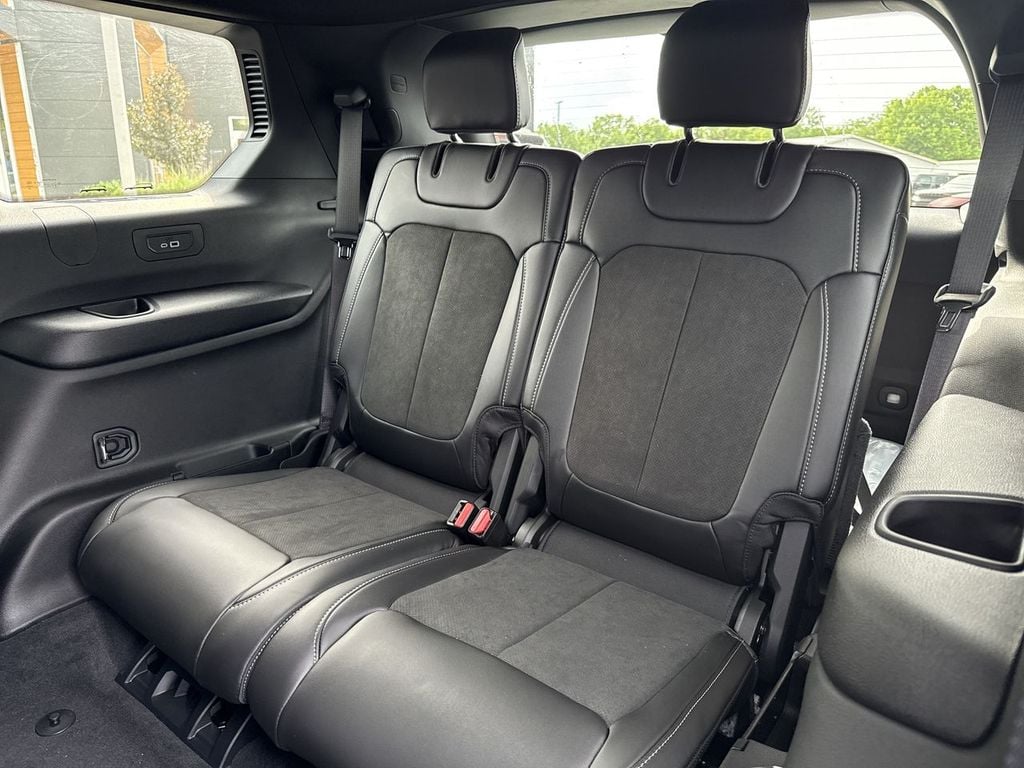 New 2026 Jeep Grand Cherokee L Altitude - photo - 19