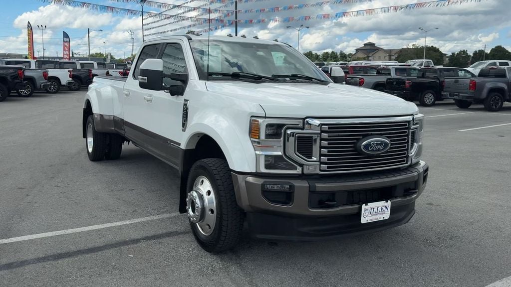 Pre-Owned 2022 Ford F-450SD King Ranch - photo - 8