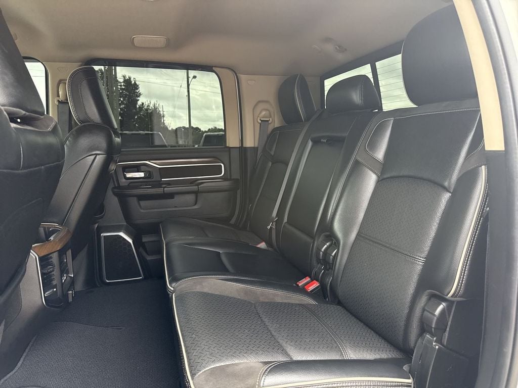 Pre-Owned 2022 Ram 2500 Laramie - photo - 18