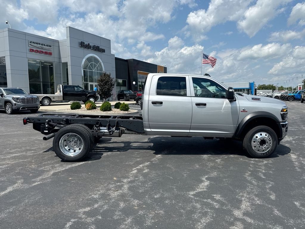 New 2026 Ram 4500HD Tradesman - photo - 13
