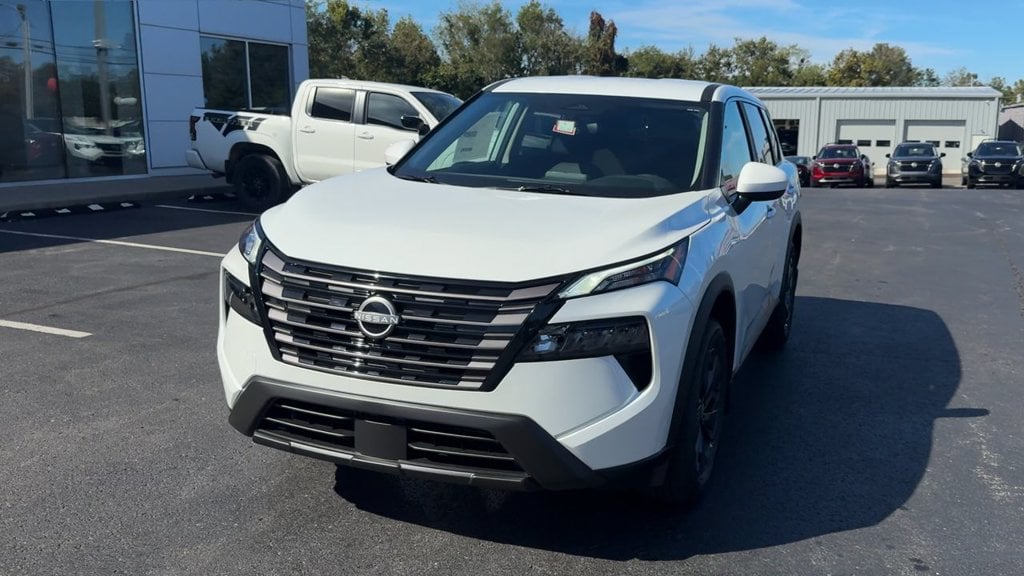 New 2026 Nissan Rogue SV - photo - 1