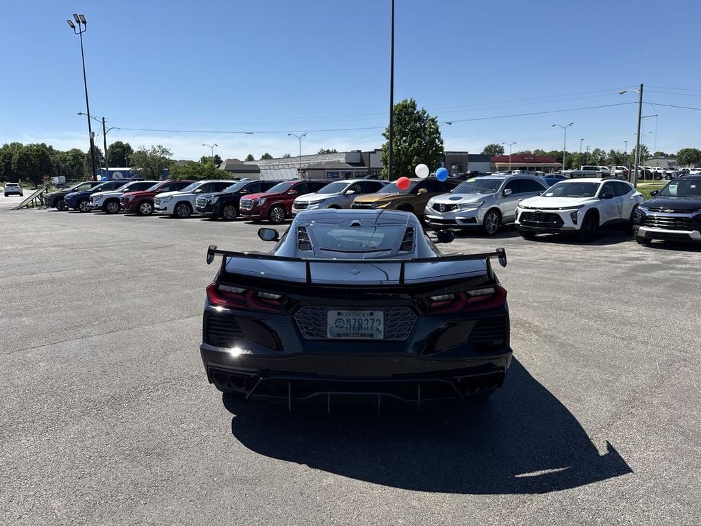 Pre-Owned 2025 Chevrolet Corvette Stingray - photo - 17