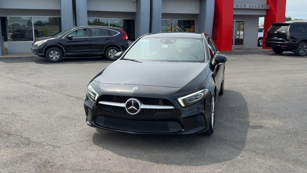 Pre-Owned 2022 Mercedes-Benz A-Class A 220 - photo - 1