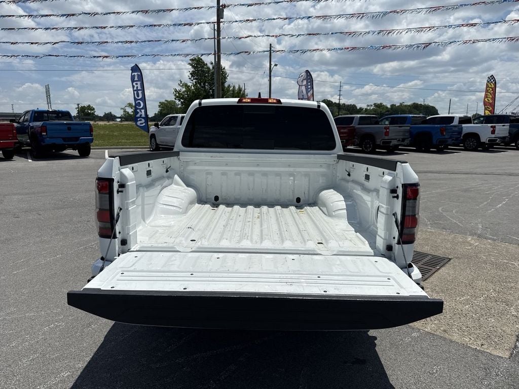 Pre-Owned 2024 Nissan Frontier PRO-4X - photo - 16