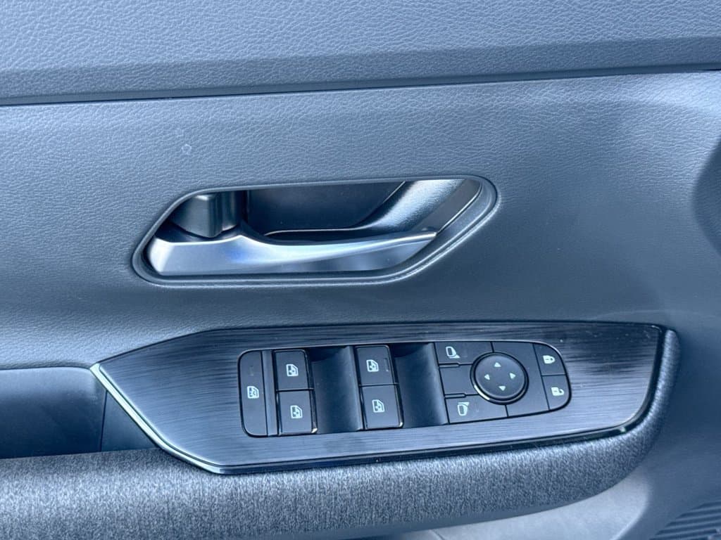 New 2027 Nissan Kicks SV - photo - 19