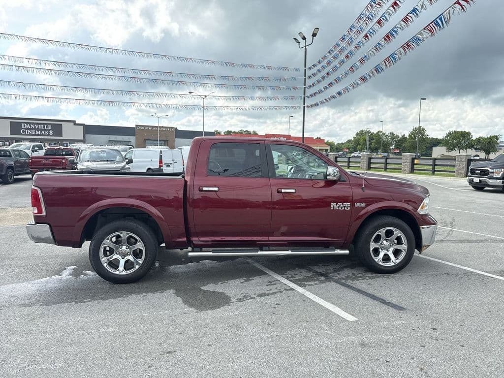Pre-Owned 2018 Ram 1500 Laramie - photo - 5