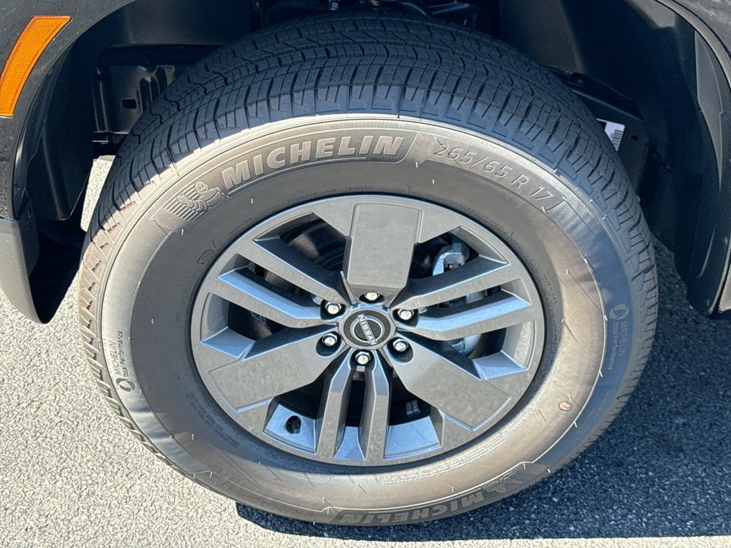New 2026 Nissan Frontier SV - photo - 9