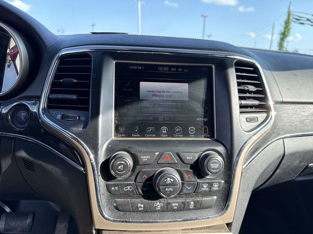 Pre-Owned 2014 Jeep Grand Cherokee Overland - photo - 19