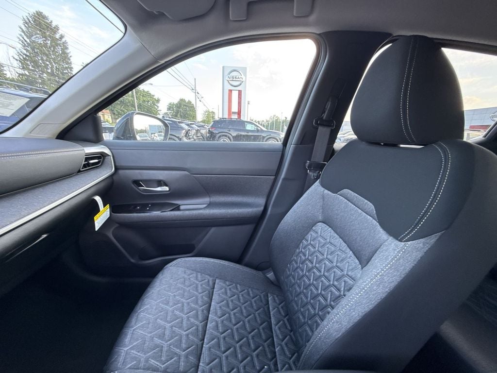 New 2026 Nissan Kicks SV - photo - 29