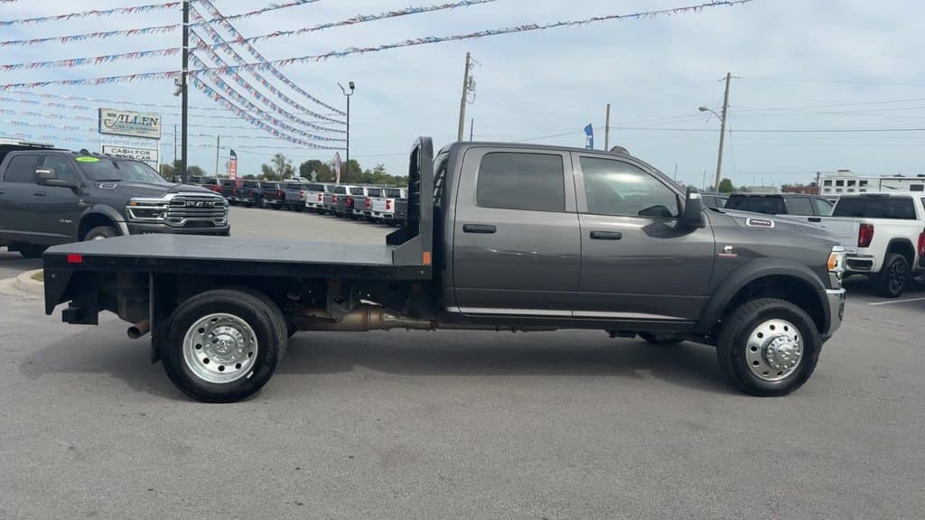 Pre-Owned 2024 Ram 4500HD Tradesman - photo - 6
