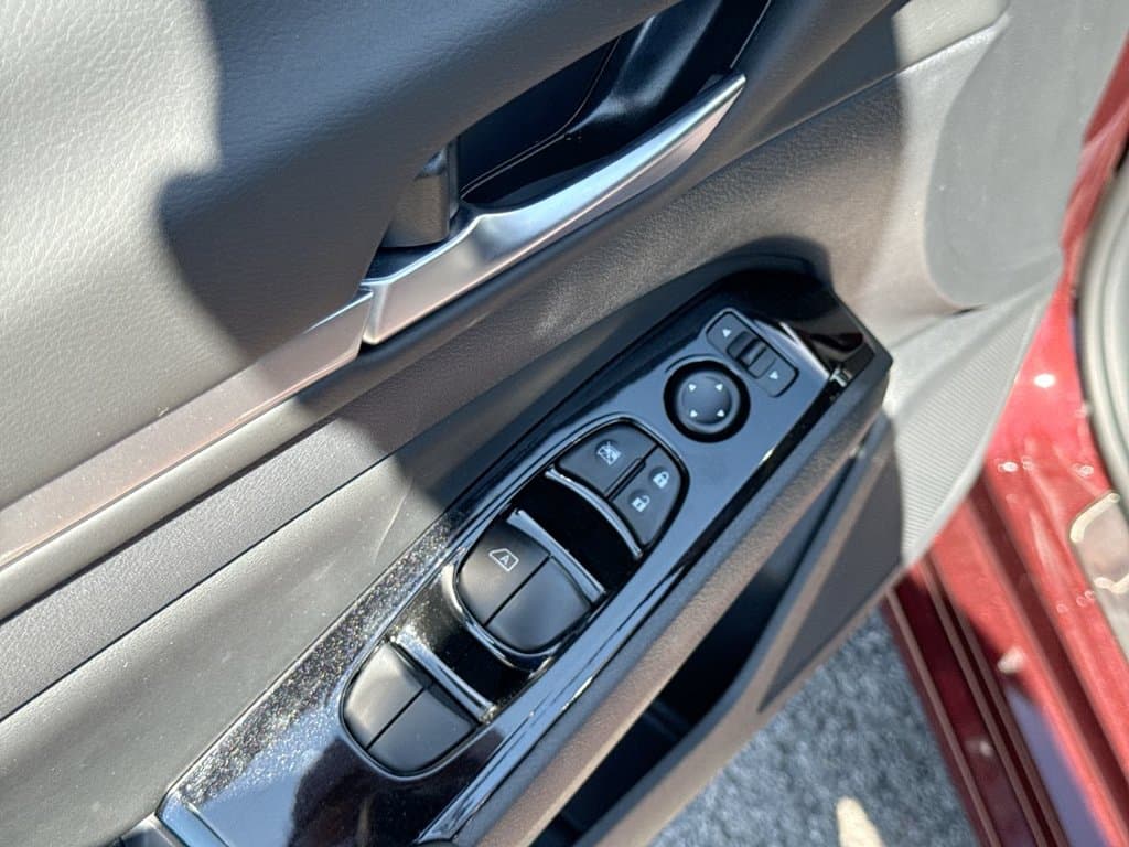 Pre-Owned 2025 Nissan Altima 2.5 SL - photo - 19