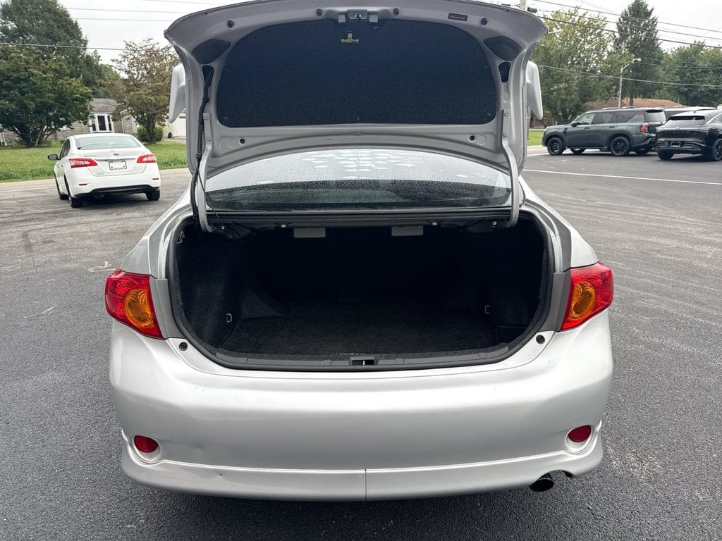 Pre-Owned 2010 Toyota Corolla S - photo - 8