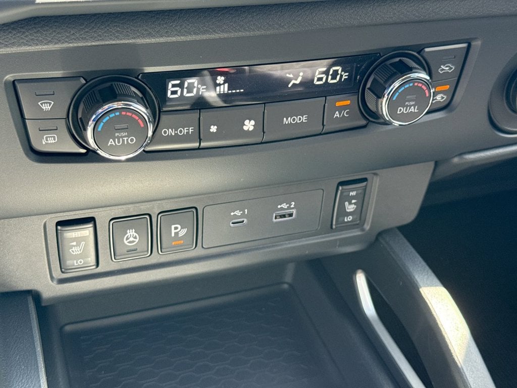 New 2026 Nissan Frontier SV - photo - 28