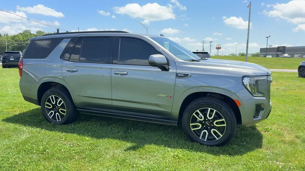 Pre-Owned 2022 GMC Yukon AT4 - photo - 7