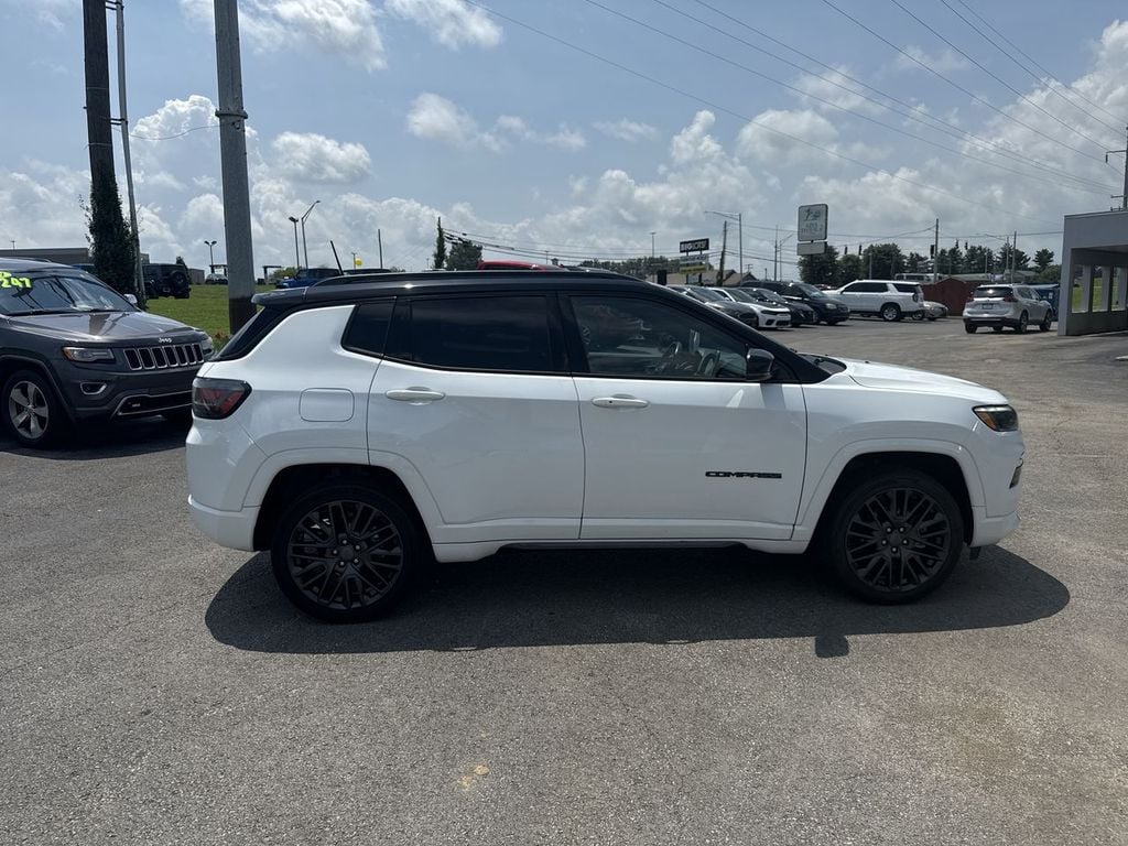 Pre-Owned 2022 Jeep Compass Limited - photo - 13
