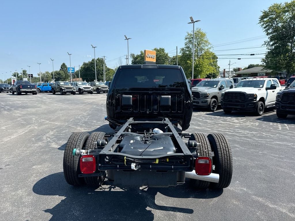 New 2026 Ram 3500 Tradesman - photo - 16